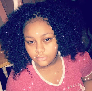 Meet your Posher, Emari